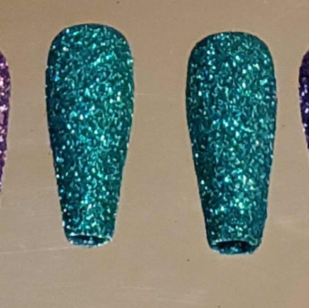 Custom "Glitzy" Press On Nails
